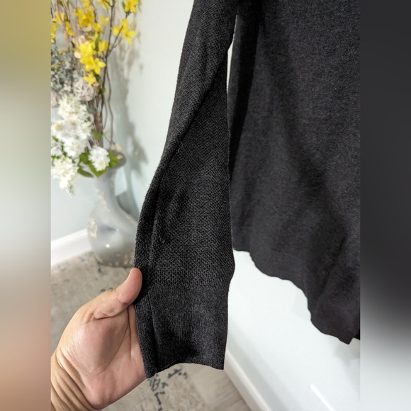 LOFT Size large black long sleeved shirt - Picture 10 of 10